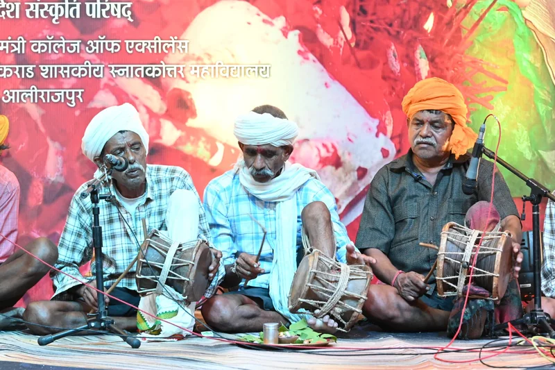 हर-हर महादेव से शुरू होता है अनुष्ठान का गायना, पुरखों की स्मृति के साथ होता है समापन